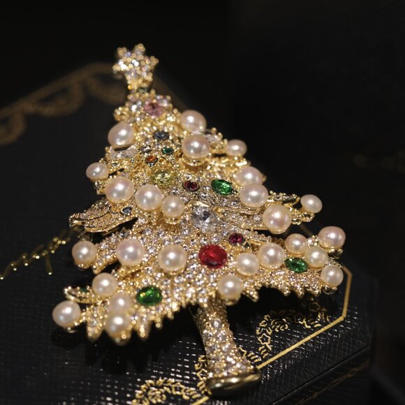 Luxury Christmas Tree Brooch Pin - Freshwater Pearl & Multi-Gem Gold Tone - Picture 2 of 4